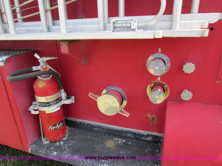 image for item D5577 1964 Ford 750 firetruck