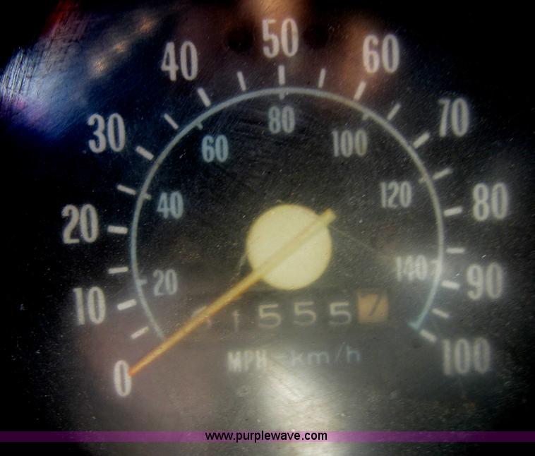 image for item D5581 1976 Chevrolet C30 wrecker truck