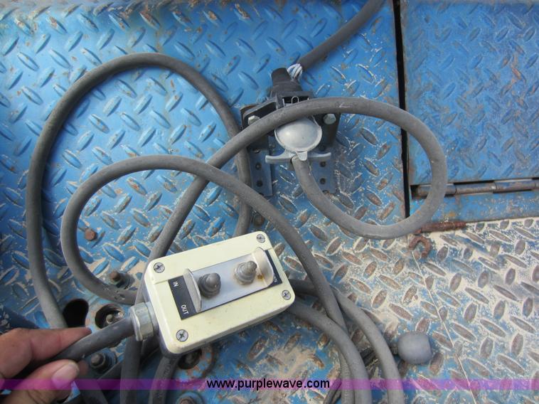 image for item D5581 1976 Chevrolet C30 wrecker truck