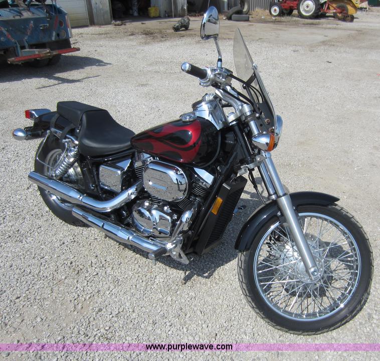 image for item H9765 2005 Honda Shadow motorcycle
