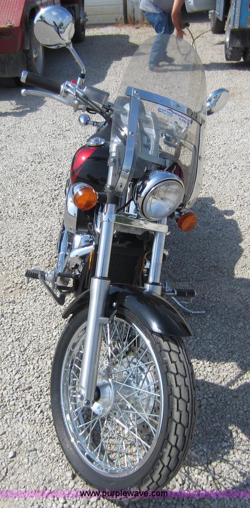 image for item H9765 2005 Honda Shadow motorcycle