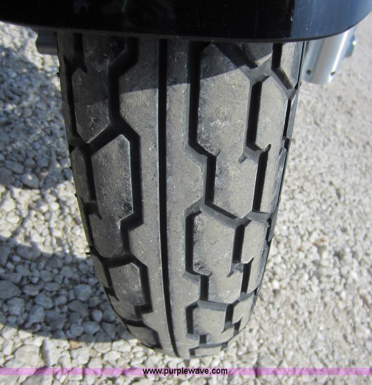 image for item H9765 2005 Honda Shadow motorcycle