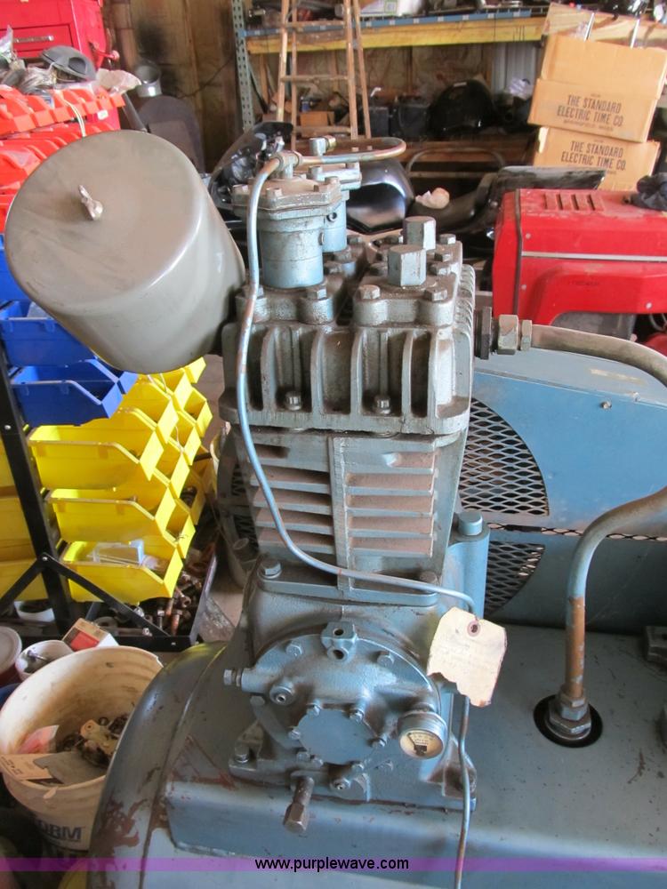 image for item K9308 1976 Quincy 230-32 air compressor