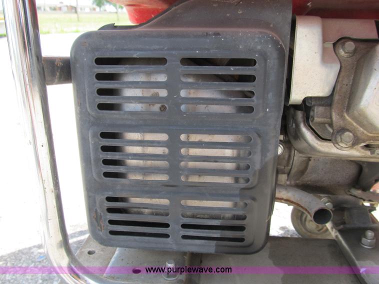 image for item K9317 Honda EM2200X portable generator