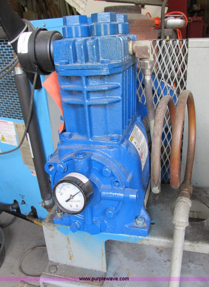 image for item K9319 2011 Johnson Controls air compressor unit