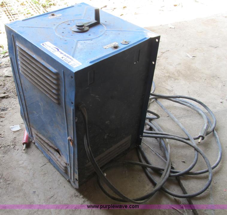 image for item K9322 Miller Thunderbolt AC/DC arc welder