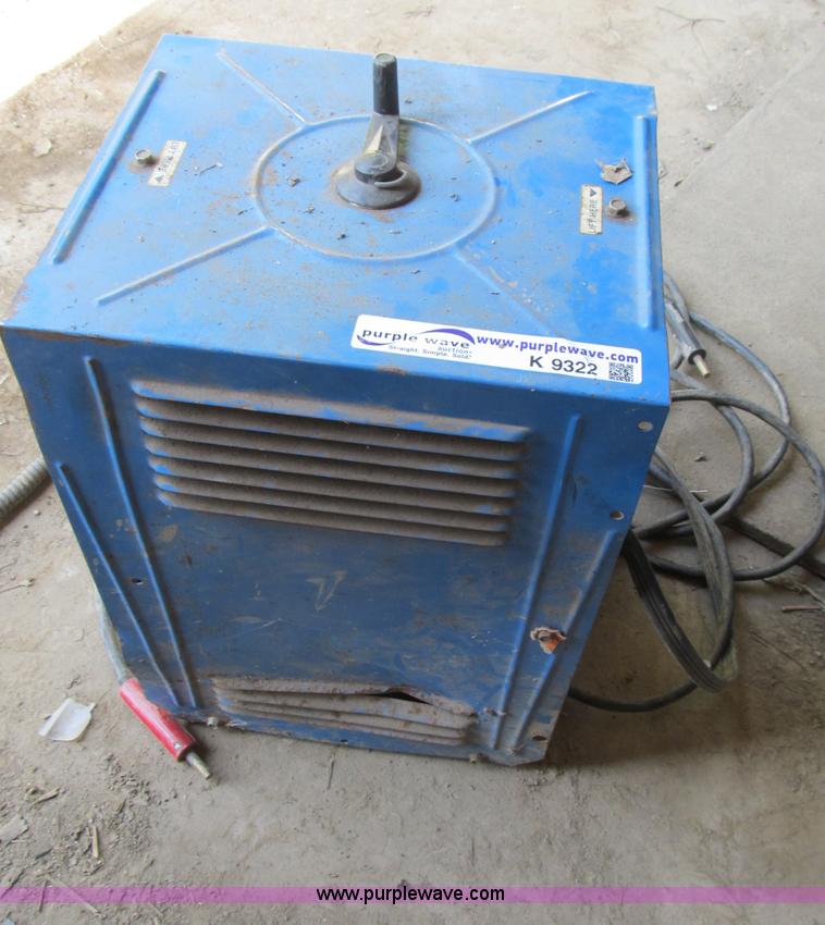 image for item K9322 Miller Thunderbolt AC/DC arc welder