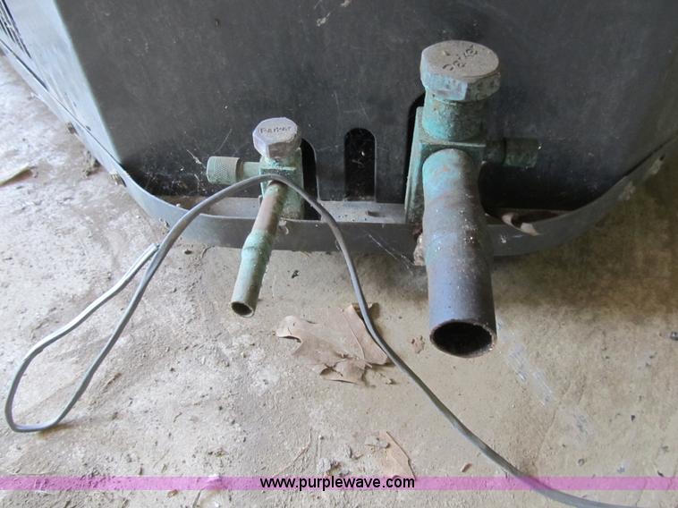 image for item K9323 Goodman 4 ton air conditioner unit