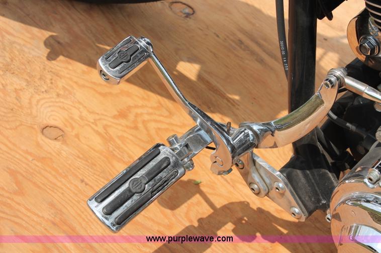 image for item L9925 2002 Harley Davidson FXDL Dyna Low Rider motorcycle