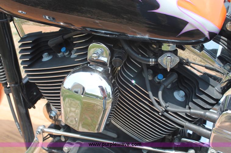 image for item L9925 2002 Harley Davidson FXDL Dyna Low Rider motorcycle