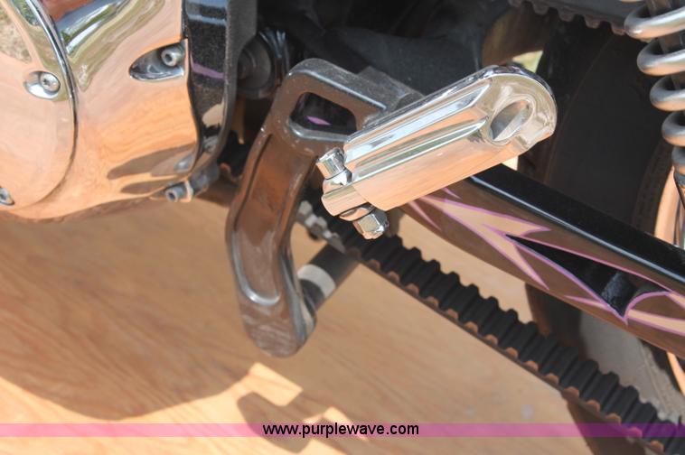 image for item L9925 2002 Harley Davidson FXDL Dyna Low Rider motorcycle