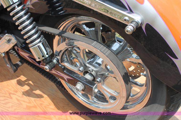 image for item L9925 2002 Harley Davidson FXDL Dyna Low Rider motorcycle