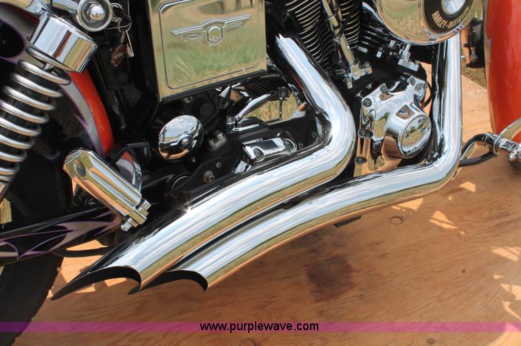 image for item L9925 2002 Harley Davidson FXDL Dyna Low Rider motorcycle