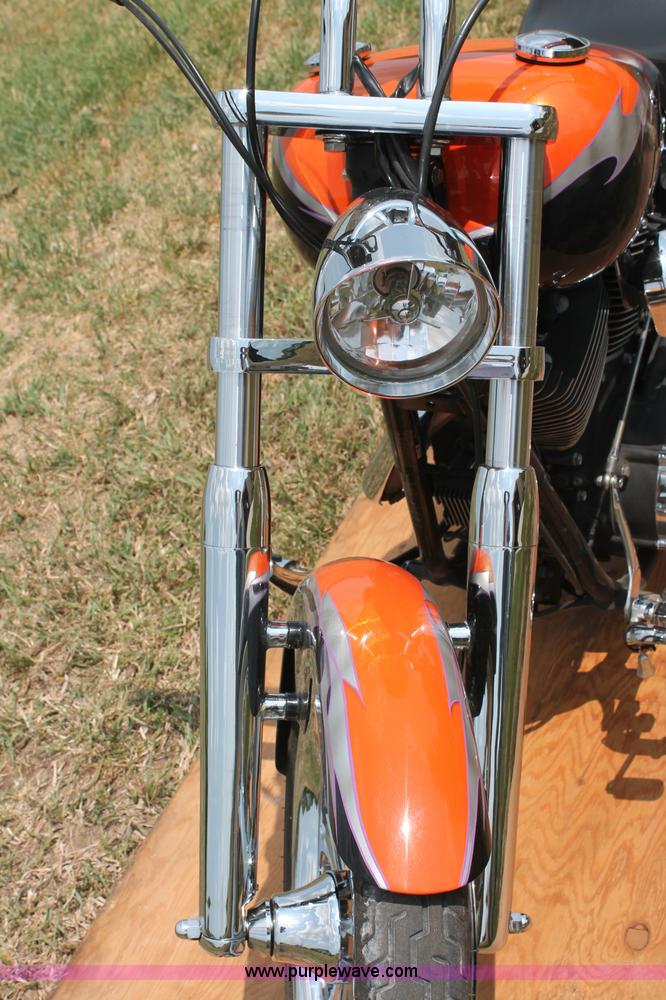 image for item L9925 2002 Harley Davidson FXDL Dyna Low Rider motorcycle