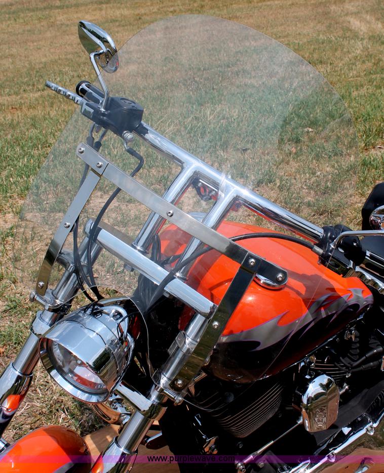 image for item L9925 2002 Harley Davidson FXDL Dyna Low Rider motorcycle