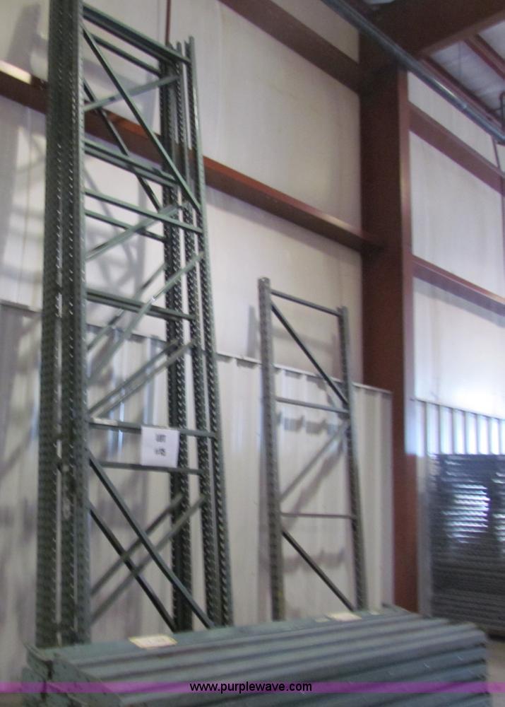 image for item N9065 Pallet racking