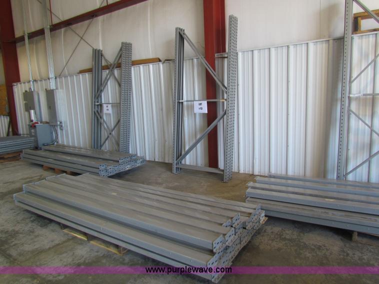 image for item N9068 Pallet racking