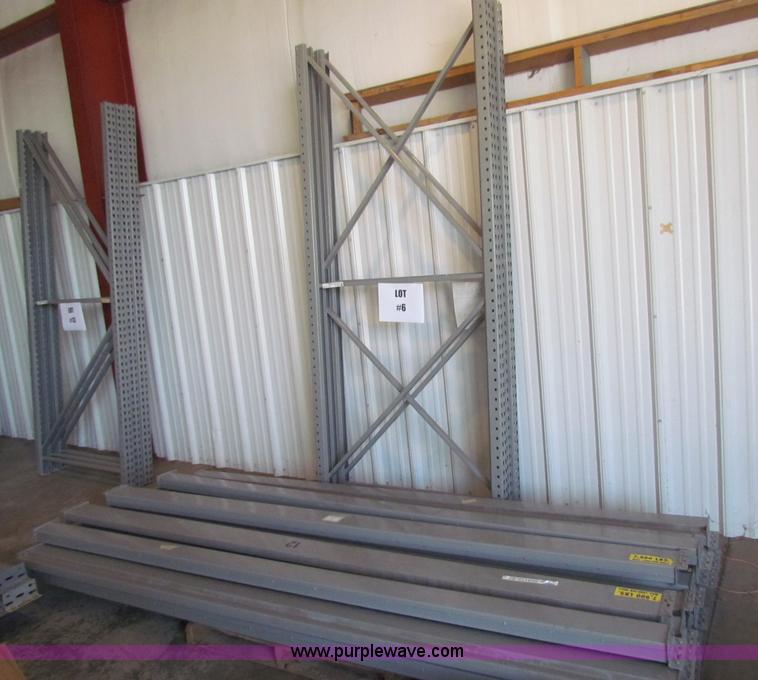 image for item N9069 Pallet racking