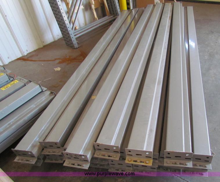 image for item N9070 Pallet racking