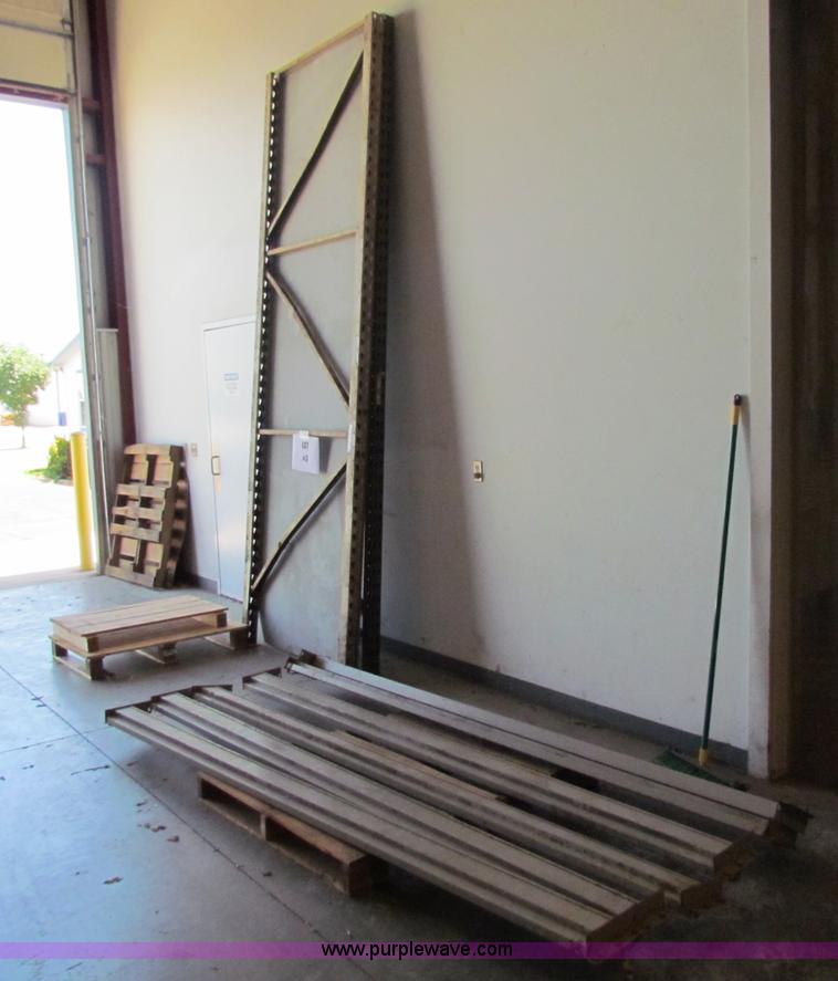 image for item N9071 Pallet racking