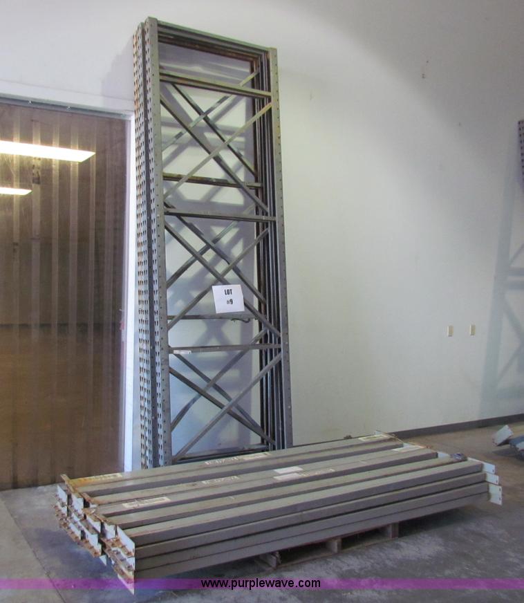 image for item N9072 Pallet racking