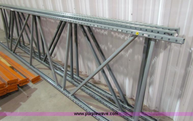 image for item N9079 Pallet racking