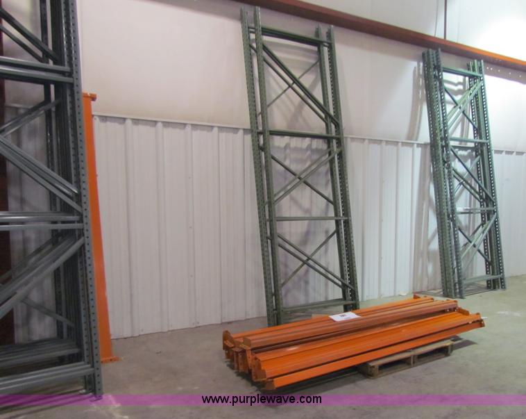 image for item N9082 Pallet racking