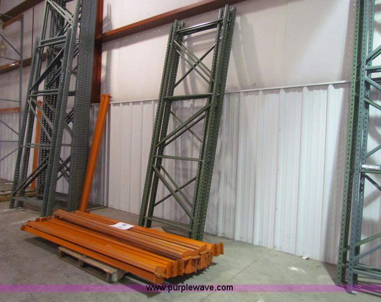 image for item N9082 Pallet racking