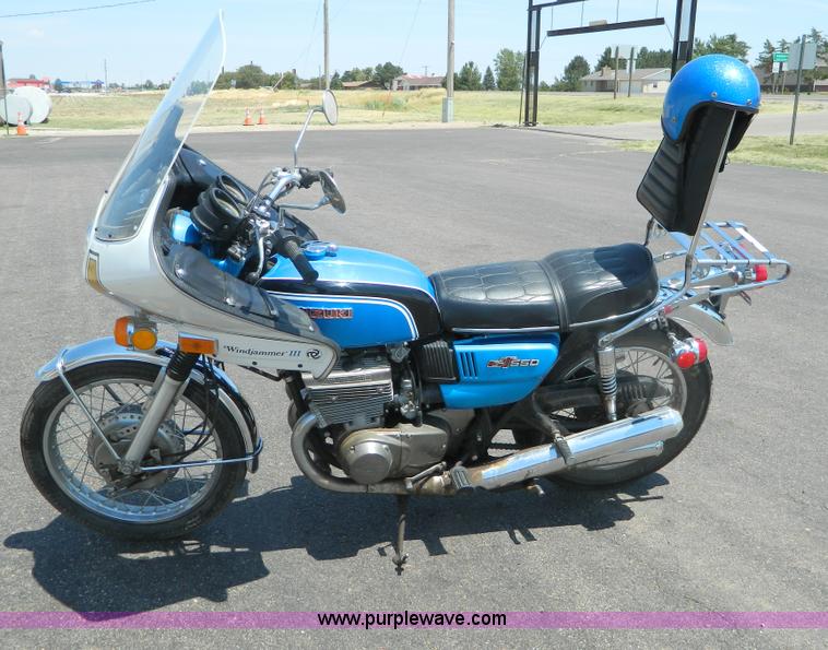 image for item T9343 1972 Suzuki GT550 motorcycle