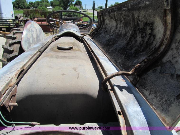 image for item A8360 1954 Ford NAA tractor