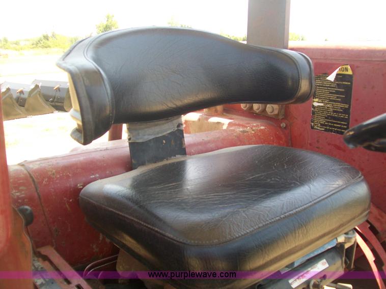 image for item B1444 1979 International 784 tractor