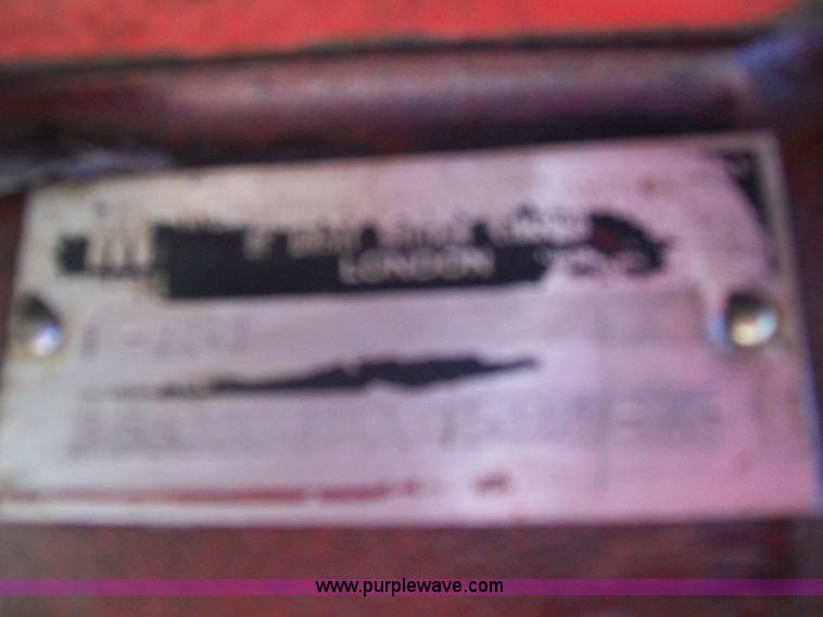 image for item B1444 1979 International 784 tractor