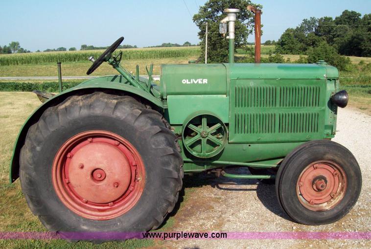 image for item B2773 1948 Oliver 99 tractor