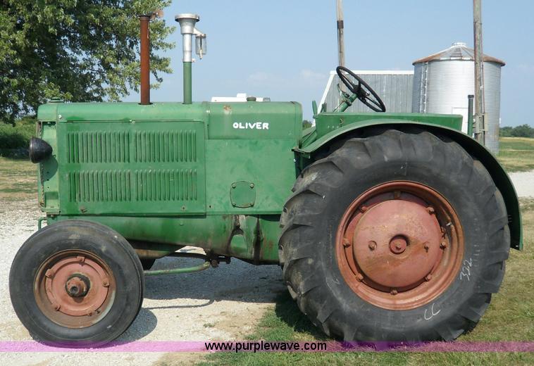 image for item B2773 1948 Oliver 99 tractor