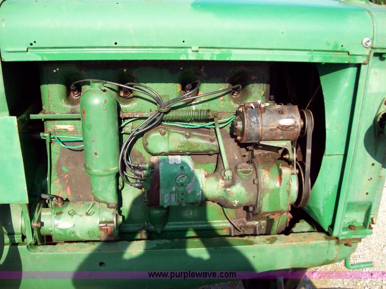 image for item B2773 1948 Oliver 99 tractor