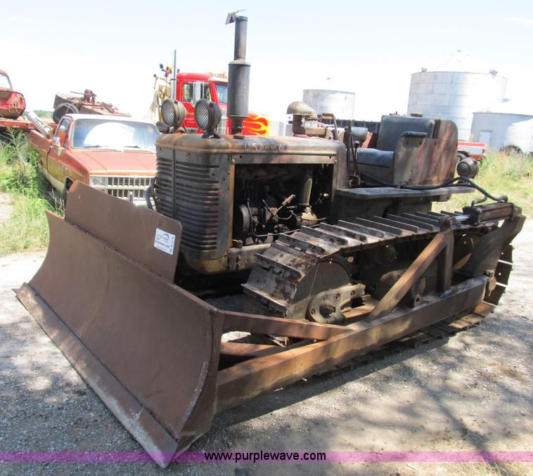 image for item B2778 1944 International Harvester TD-9 military grade crawler dozer