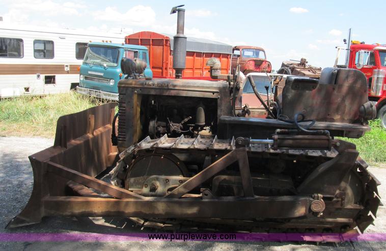 image for item B2778 1944 International Harvester TD-9 military grade crawler dozer