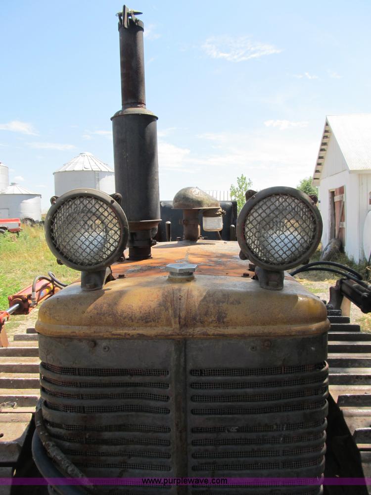 image for item B2778 1944 International Harvester TD-9 military grade crawler dozer