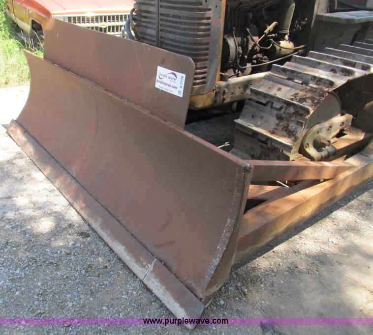 image for item B2778 1944 International Harvester TD-9 military grade crawler dozer