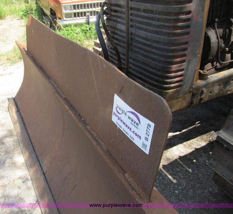 image for item B2778 1944 International Harvester TD-9 military grade crawler dozer