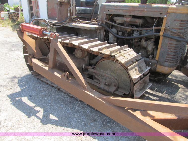 image for item B2778 1944 International Harvester TD-9 military grade crawler dozer