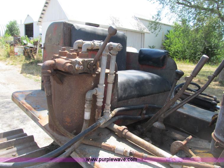 image for item B2778 1944 International Harvester TD-9 military grade crawler dozer