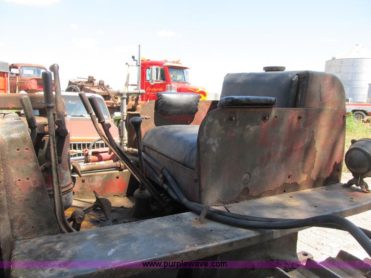 image for item B2778 1944 International Harvester TD-9 military grade crawler dozer