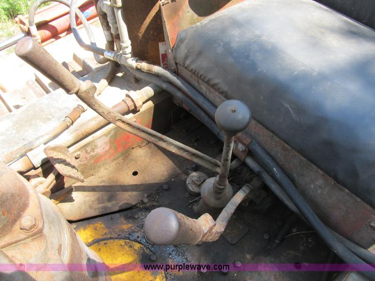 image for item B2778 1944 International Harvester TD-9 military grade crawler dozer