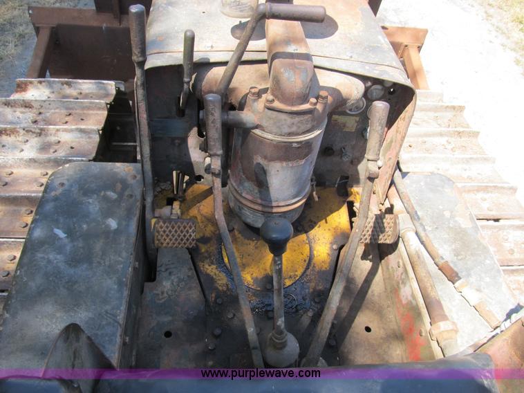 image for item B2778 1944 International Harvester TD-9 military grade crawler dozer