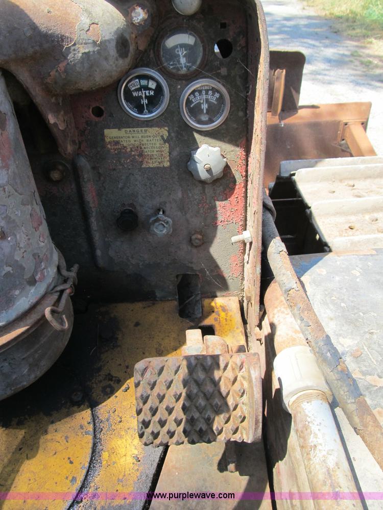 image for item B2778 1944 International Harvester TD-9 military grade crawler dozer