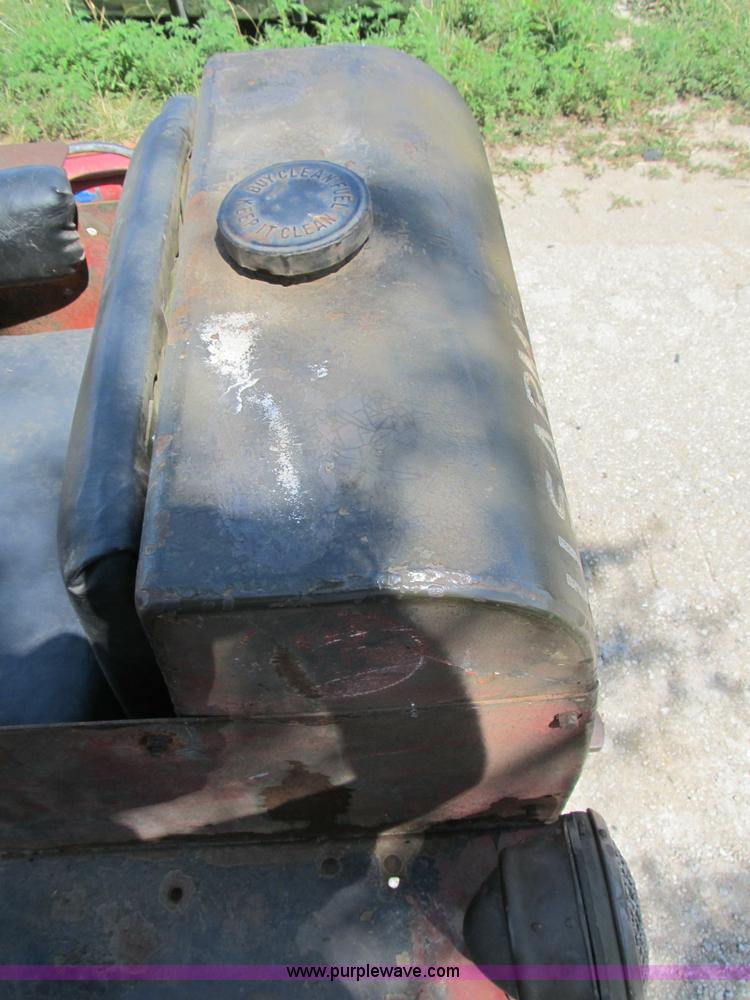 image for item B2778 1944 International Harvester TD-9 military grade crawler dozer