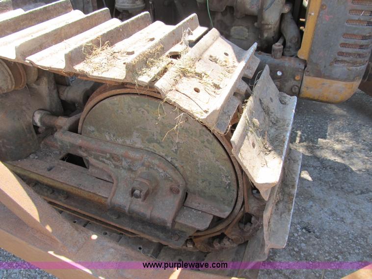 image for item B2778 1944 International Harvester TD-9 military grade crawler dozer