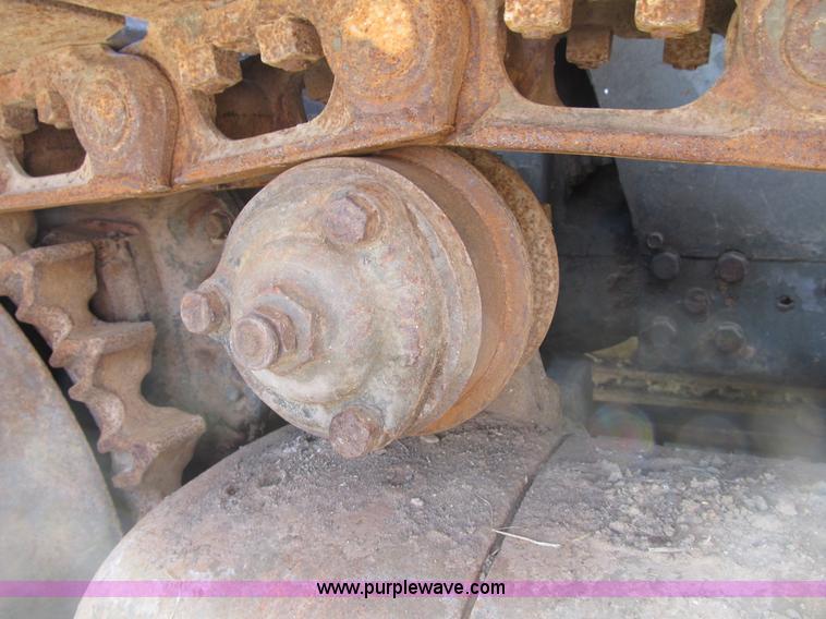 image for item B2778 1944 International Harvester TD-9 military grade crawler dozer