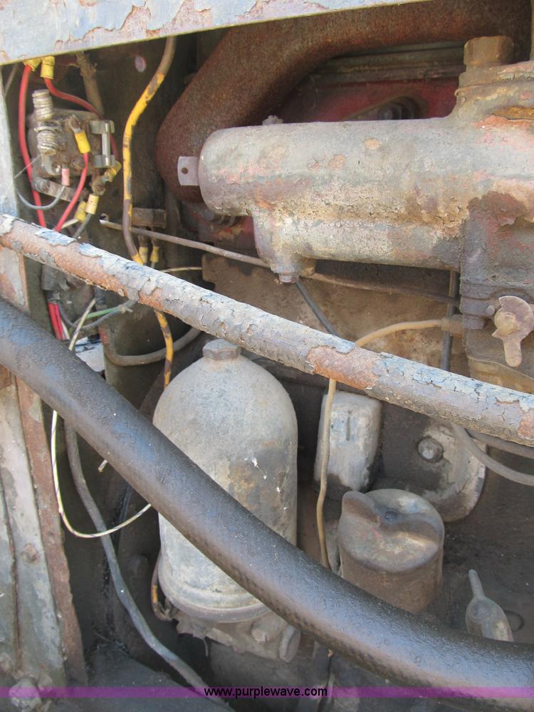 image for item B2778 1944 International Harvester TD-9 military grade crawler dozer